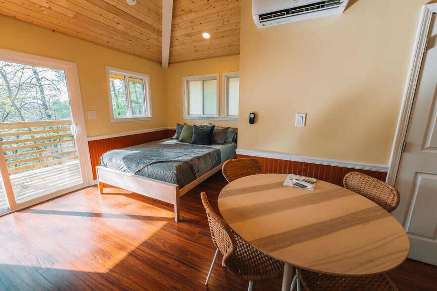 More Photos Of 250 Wood Thrush Lane, Rogers Specialty For Sale