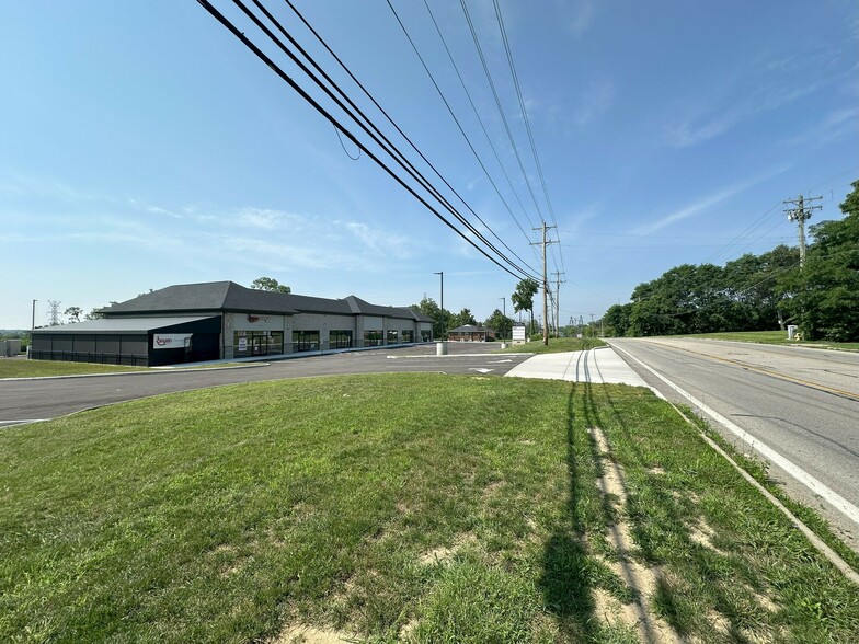 More Photos Of 9774 Cincinnati Columbus Rd, West Chester Storefront For Lease