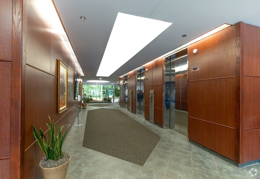 More Photos Of 7501 Boulder View Dr, North Chesterfield Unknown For Lease