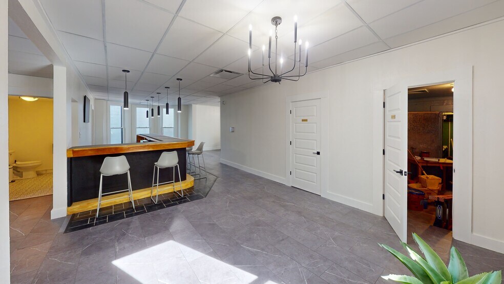 More Photos Of 312 Sycamore St, Greenville Storefront Retail Office For Sale