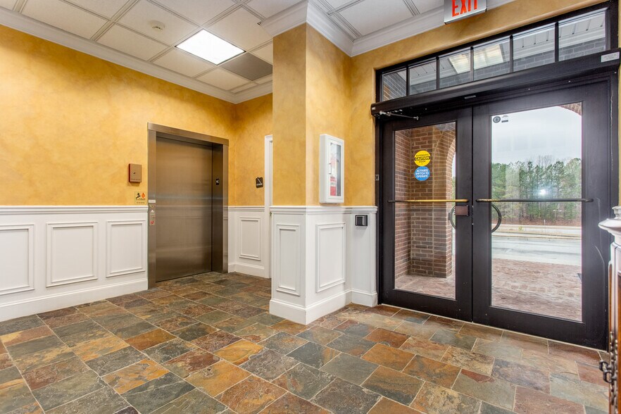 More Photos Of 102 Stonebridge Blvd, Bremen Bank For Sale
