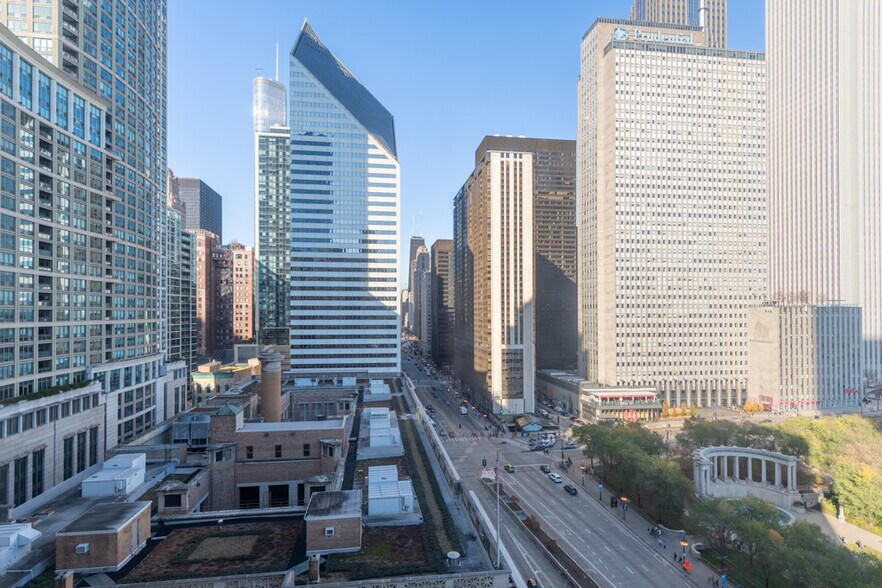 More Photos Of 30 N Michigan Ave, Chicago Office For Lease