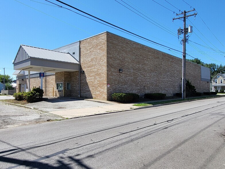More Photos Of 1709 Liberty St, Erie Drugstore For Lease