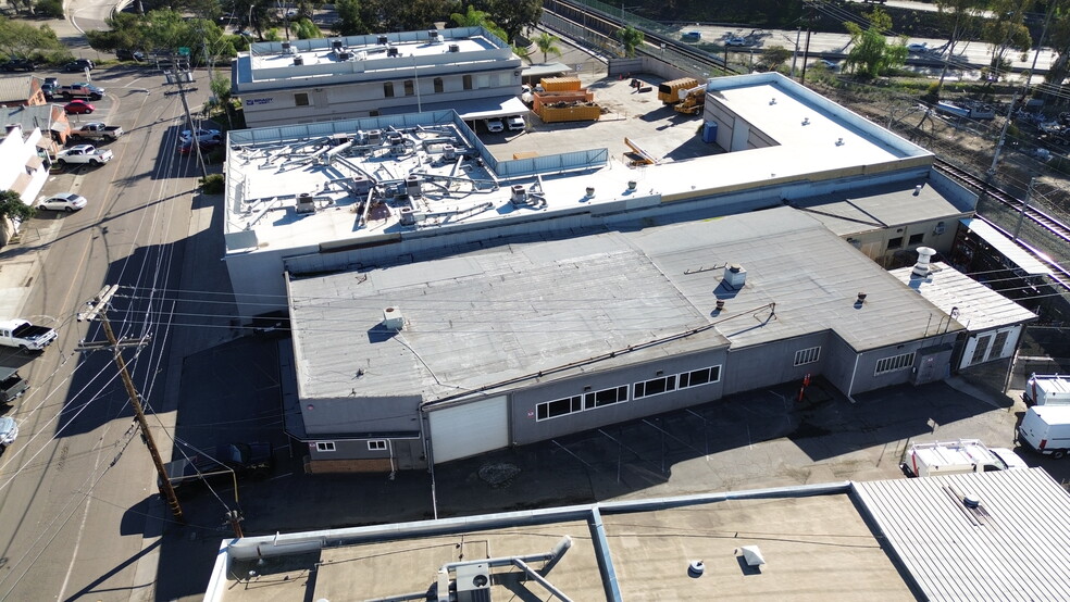 More Photos Of 8108 Commercial St, La Mesa Manufacturing For Lease
