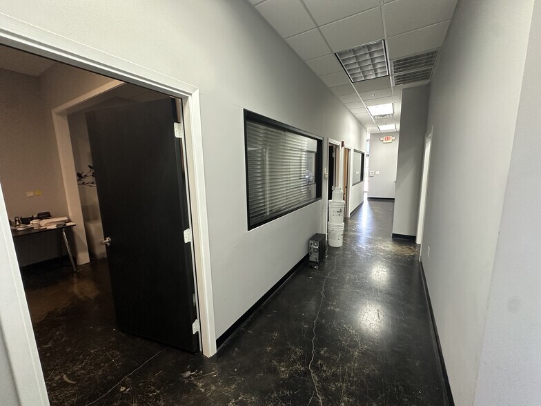 More Photos Of 1403 Highway 6, Sugar Land Medical For Lease