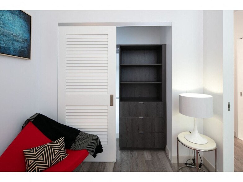 More Photos Of 1177 Market St, San Francisco Apartments For Lease