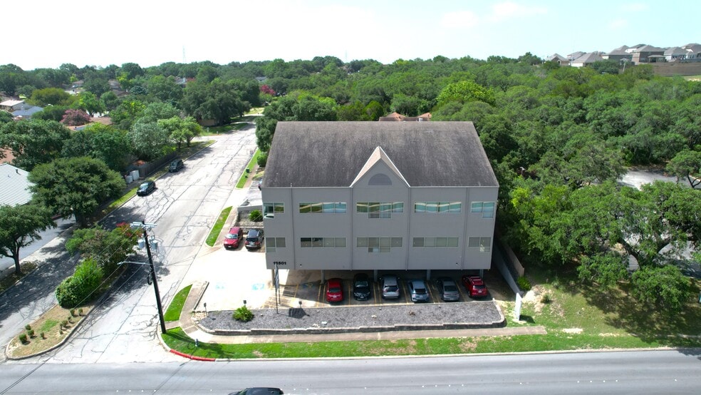 More Photos Of 12501 Judson Rd, San Antonio Medical For Lease