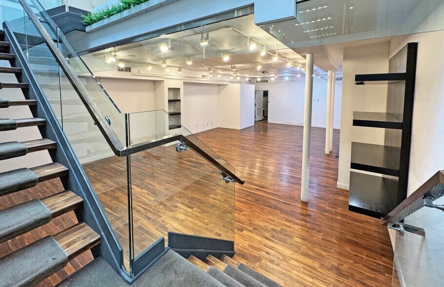 More Photos Of 120 Wooster St, New York Office For Lease