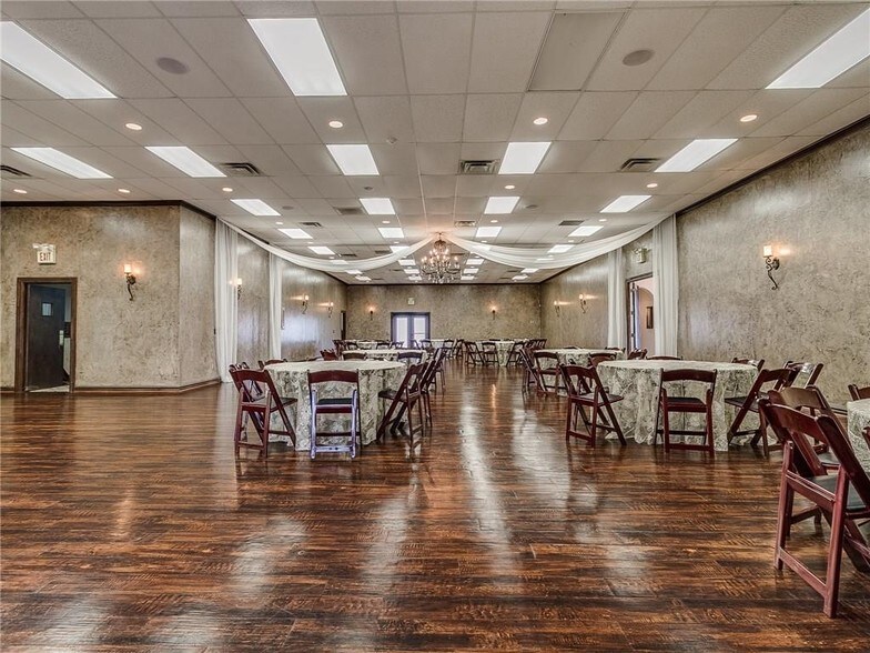 More Photos Of 9101 S Robinson Ave, Oklahoma City Lodge Meeting Hall For Sale