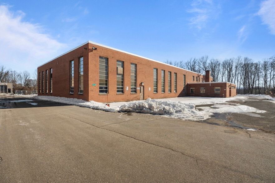 More Photos Of 251 Freestone Ave, Portland Manufacturing For Sale