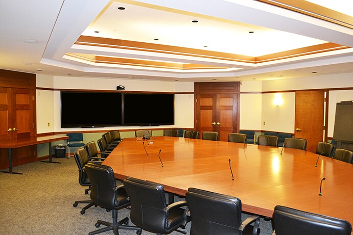 More Photos Of 2 College Park Dr, Hooksett Medical For Lease