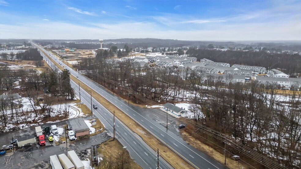 More Photos Of 320 State Route 33, Manalapan Township Restaurant For Sale