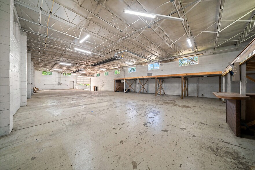 More Photos Of 4450 S Pine Ave, Ocala Warehouse For Sale