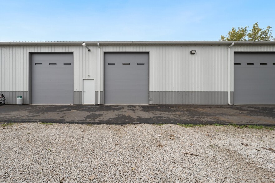 More Photos Of 2667 East Harbor Rd, Port Clinton Freestanding For Sale