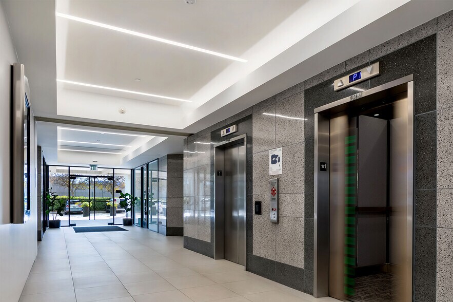 More Photos Of 6345 Balboa Blvd, Encino Office For Sale