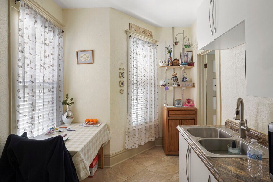 More Photos Of 1000 Carteret Ave, Pueblo Apartments For Sale