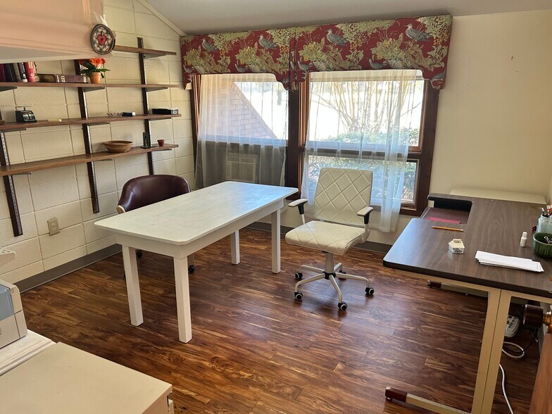 More Photos Of 1410 W Bobo Newsom Hwy, Hartsville Religious Facility For Sale