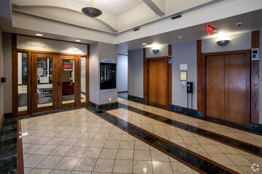 More Photos Of 200 W Martin Luther King Blvd, Chattanooga Office For Lease