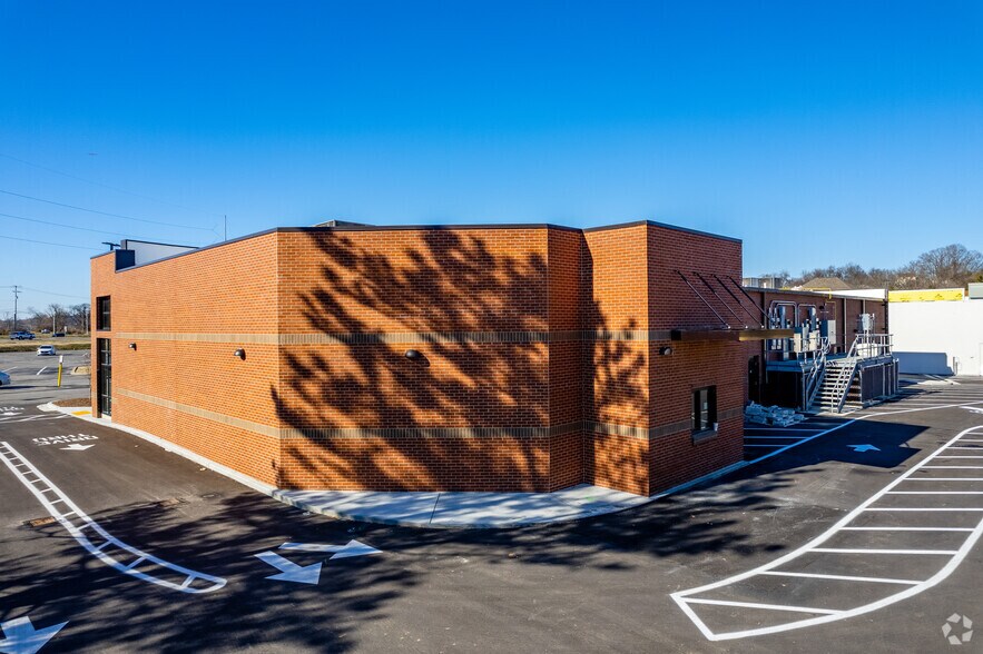 More Photos Of 5500-5570 Old Hickory Blvd, Hermitage Unknown For Lease