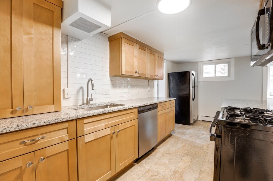 More Photos Of 848-852 S Logan St, Denver Apartments For Sale
