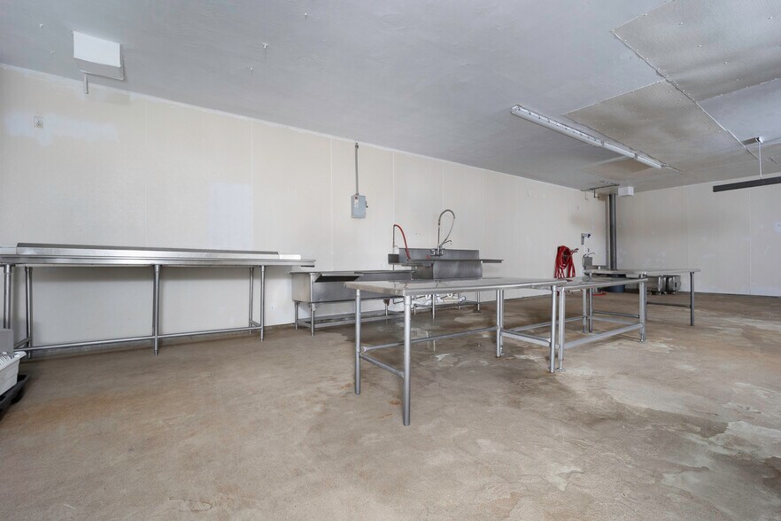More Photos Of 1820 N Council Rd, Blanchard Food Processing For Sale