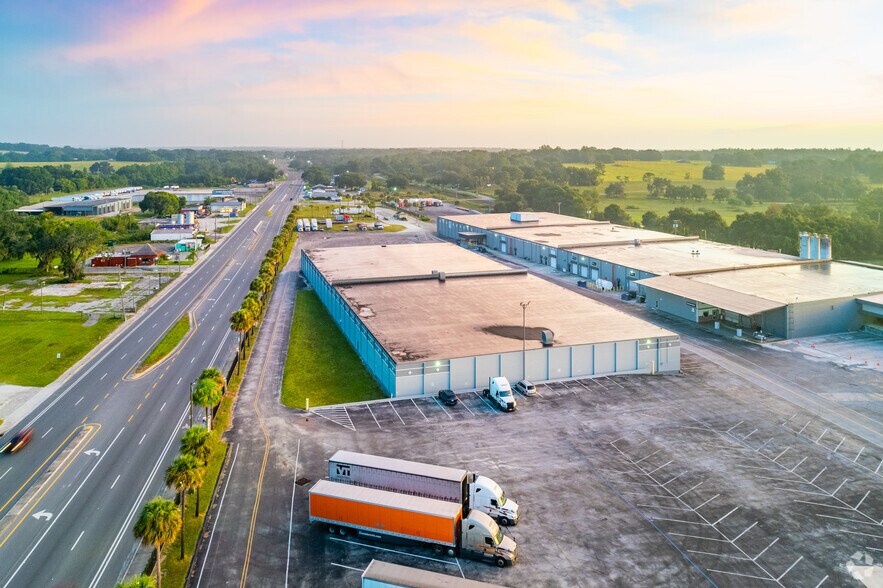 More Photos Of 15311 Citrus Country Dr, Dade City Distribution For Lease