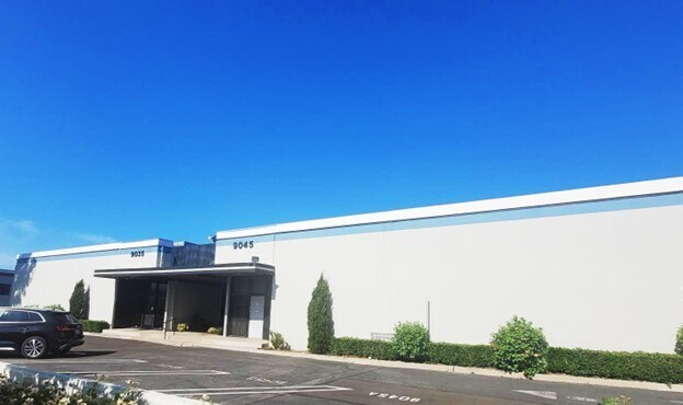 More Photos Of 9045 Eton Ave, Canoga Park Warehouse For Lease
