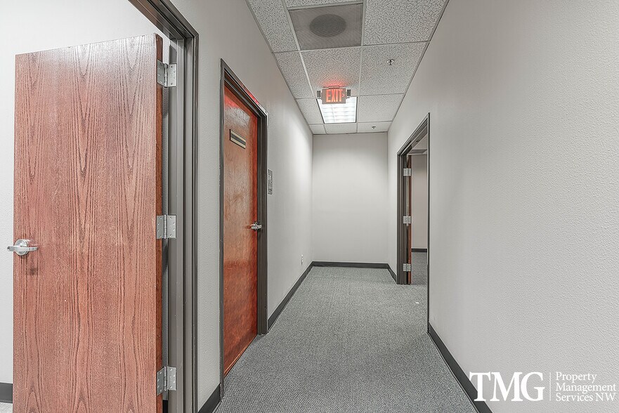 More Photos Of 4201 NE 66th Ave, Vancouver Office For Lease