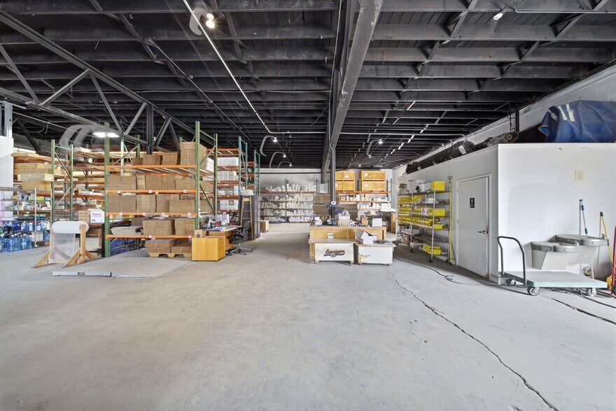 More Photos Of 441 NW 1st Ave, Fort Lauderdale Warehouse For Lease