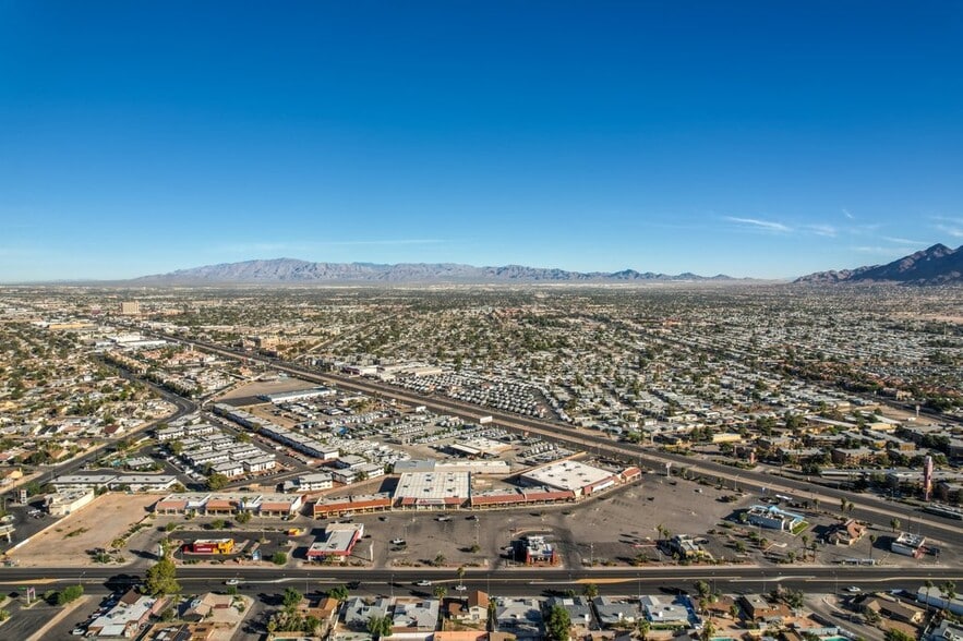 More Photos Of 4640 E Flamingo Rd, Las Vegas Storefront Retail Office For Lease