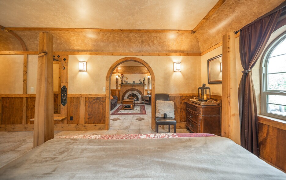 More Photos Of 295 Panthers Den Rd, Makanda Hotel For Sale