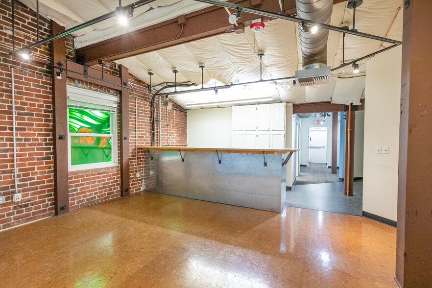 More Photos Of 920 20th St, Sacramento Loft Creative Space For Lease