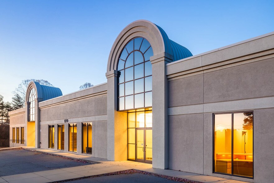 More Photos Of 1270 25th Street Pl SE, Hickory Medical For Lease