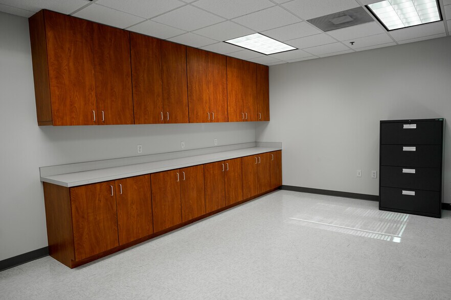 More Photos Of 507 N New York Ave, Winter Park Office For Lease