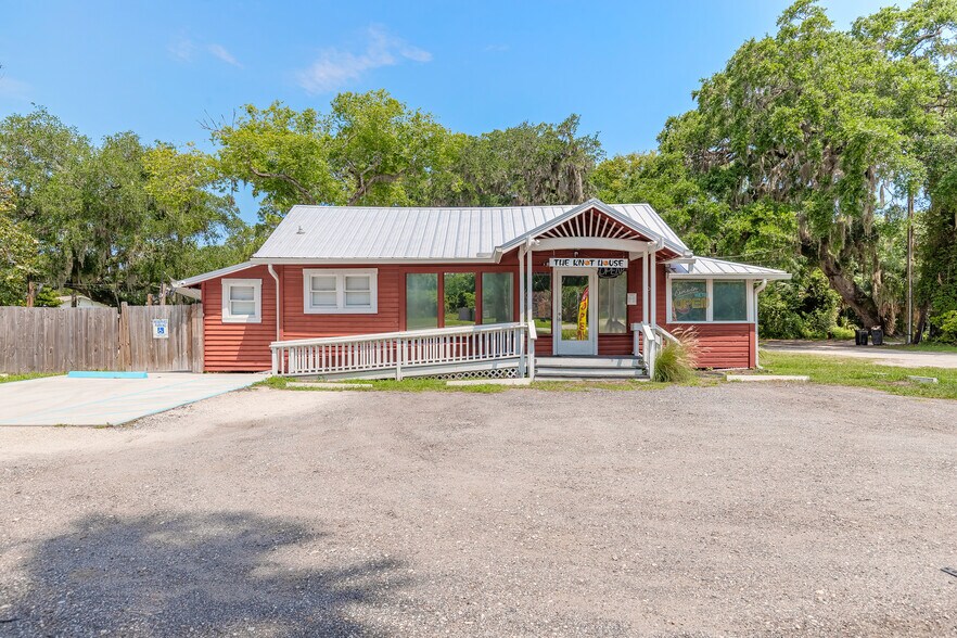 Primary Photo Of 1001 Canal St, New Smyrna Beach Freestanding For Sale
