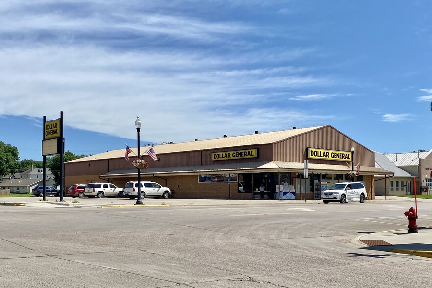 Primary Photo Of 302 E 5th St, Canton Freestanding For Sale