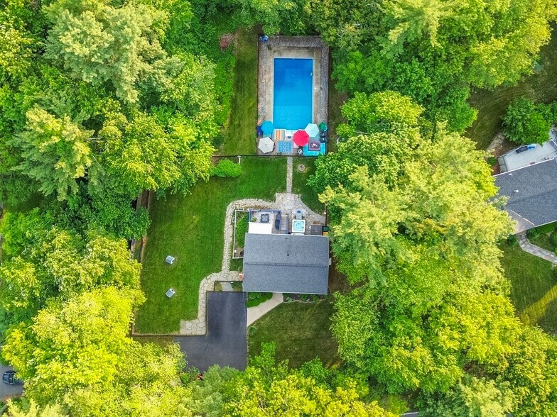 More Photos Of Bay Road, North Easton Specialty For Sale