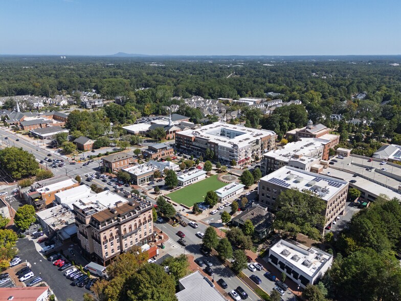 More Photos Of 415 S Broad St, Alpharetta Office For Sale
