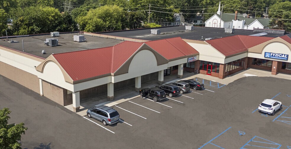 Primary Photo Of 1099 Saint Clair River Dr, Algonac Unknown For Lease
