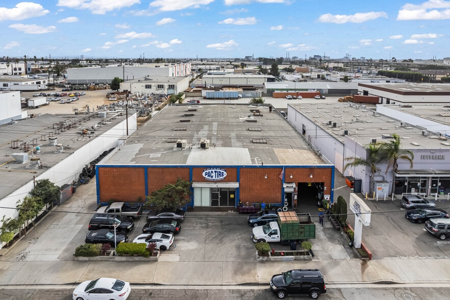 More Photos Of 400 W Alondra Blvd, Gardena Warehouse For Sale