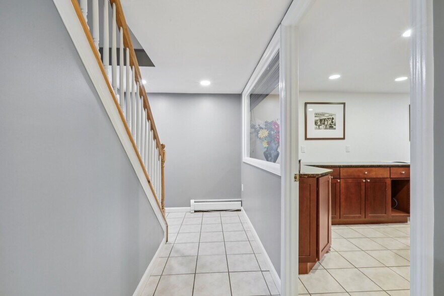 More Photos Of 11 Ramapo Rd, Garnerville Office Residential For Sale