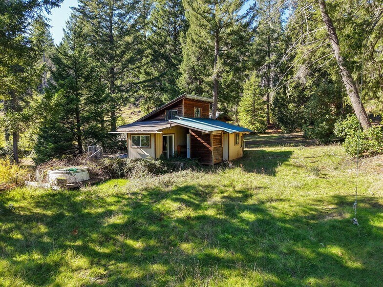 More Photos Of 4945 Zenia Lake Mountain rd, Zenia Land For Sale
