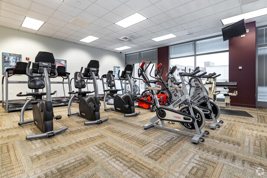 More Photos Of 1 Bausch and Lomb Pl, Rochester Office For Lease