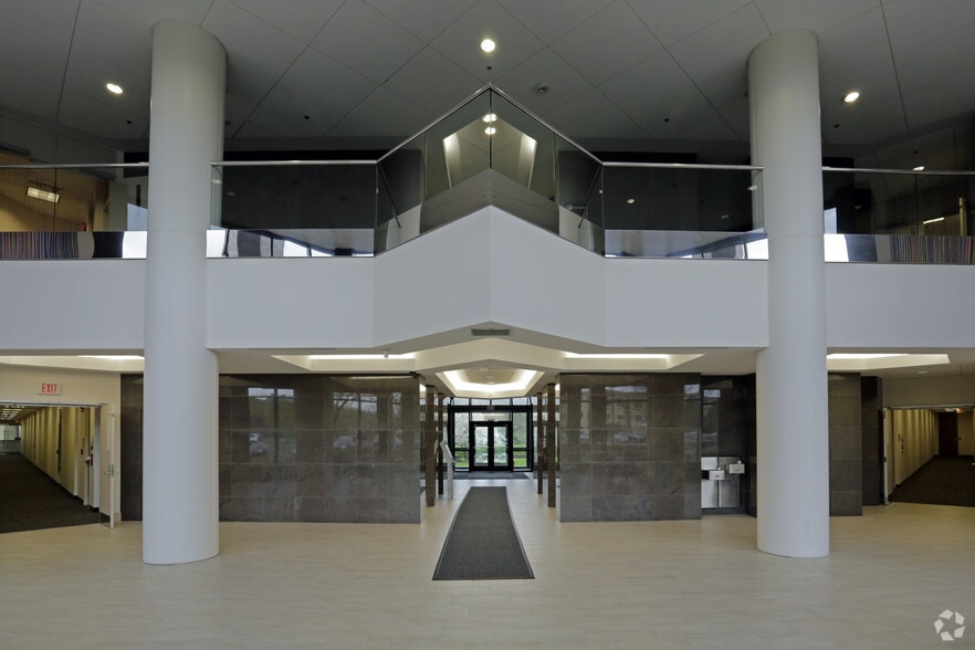 More Photos Of 3220 Tillman Dr, Bensalem Office For Lease