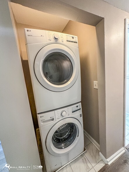 More Photos Of 516 NE Boulevard, Atlanta Apartments For Sale