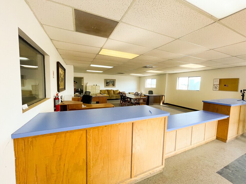 More Photos Of 2945 Niagara Rd, Colusa Manufacturing For Sale