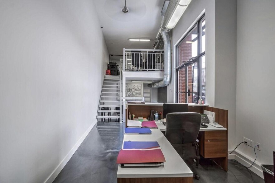 More Photos Of 4151 Rue Beaubien E, Montréal Storefront Retail Residential For Sale