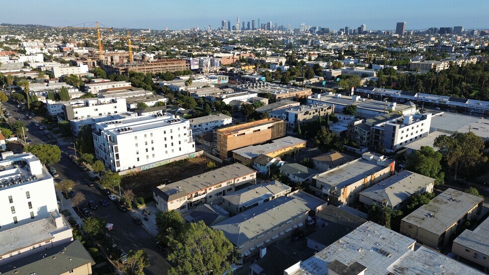 More Photos Of 5828-5832 Lexington Ave, Los Angeles Apartments For Sale