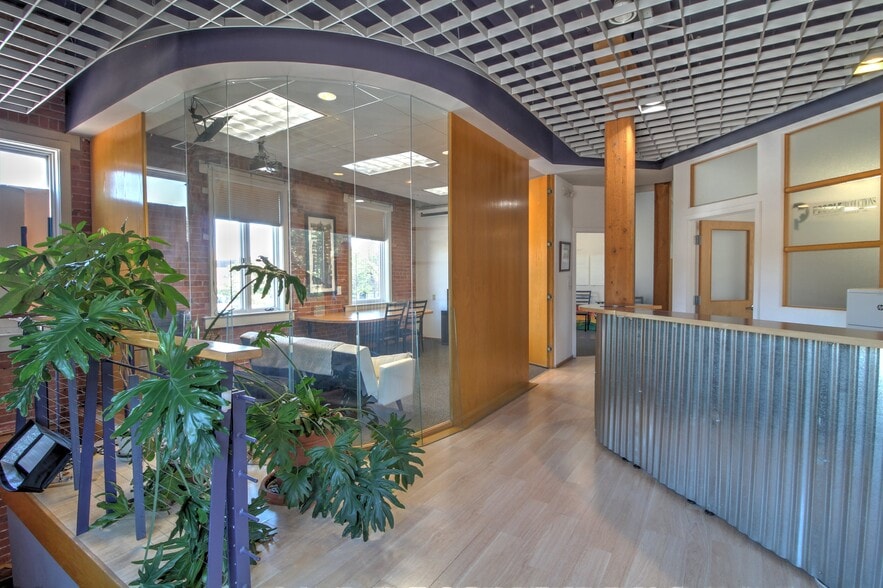 More Photos Of 1735-1737 15th St, Boulder Office For Sale
