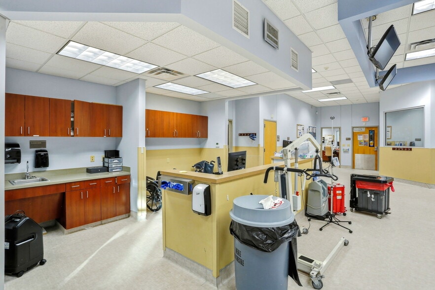 More Photos Of 137 Palo Alto Rd, San Antonio Healthcare For Sale